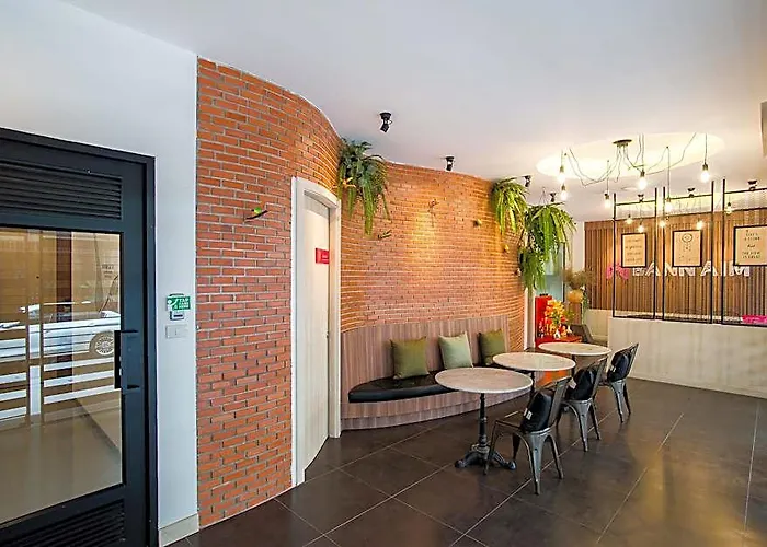 Bann Aim - No Parking Hotel Bangkok