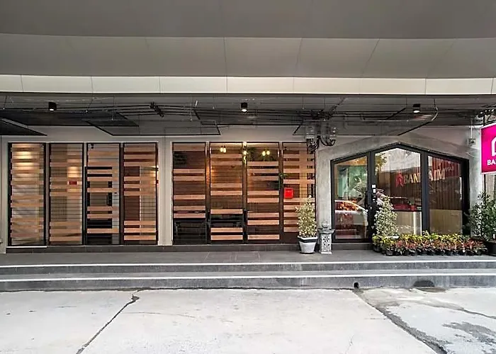 Hotel Bann Aim - No Parking Bangkok