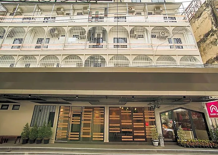 Hotel Bann Aim - No Parking