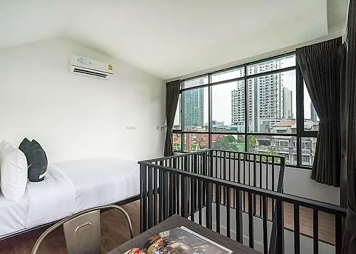 Bann Aim - No Parking Bangkok